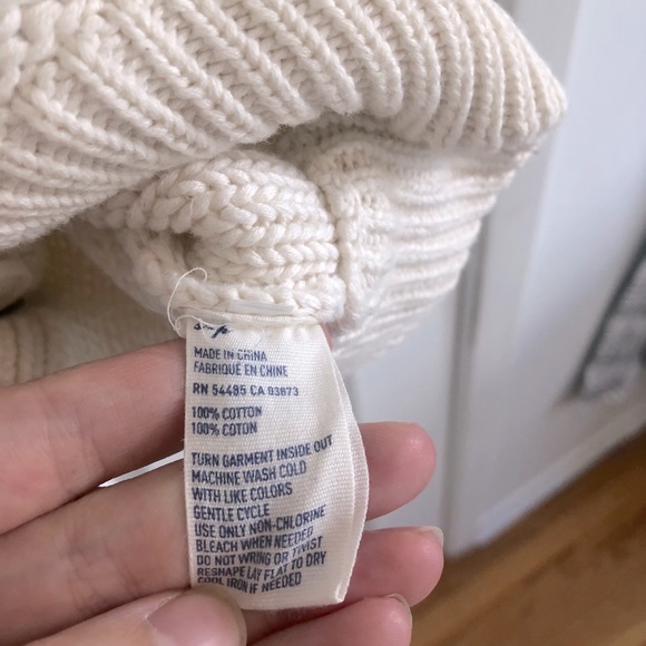 American Eagle Zipper Sweater - Picture 4 of 5